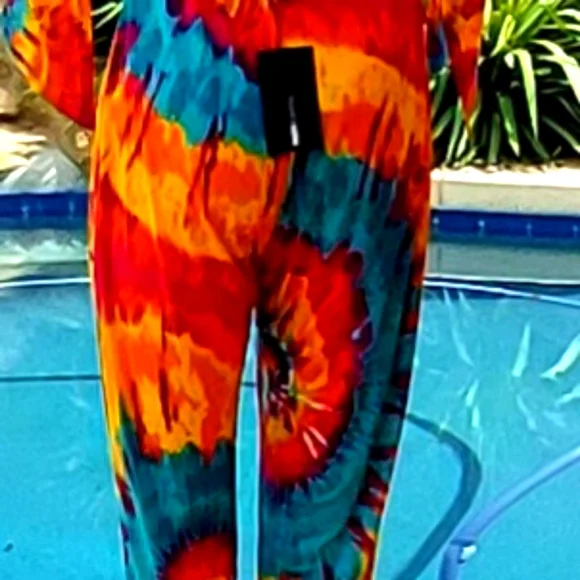 Fashion nova lycra jumpsuit - Picture 6 of 8